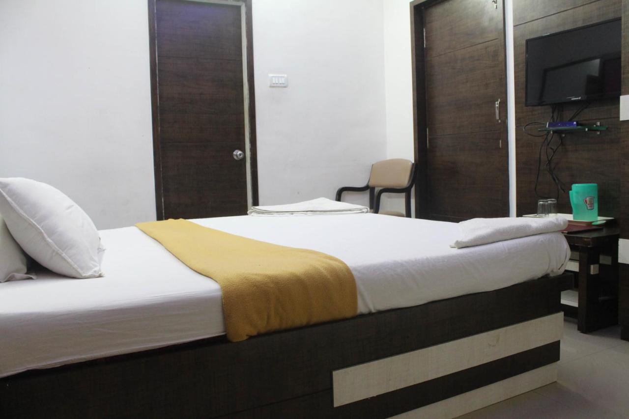 Hotel Ambica Daman Exterior photo
